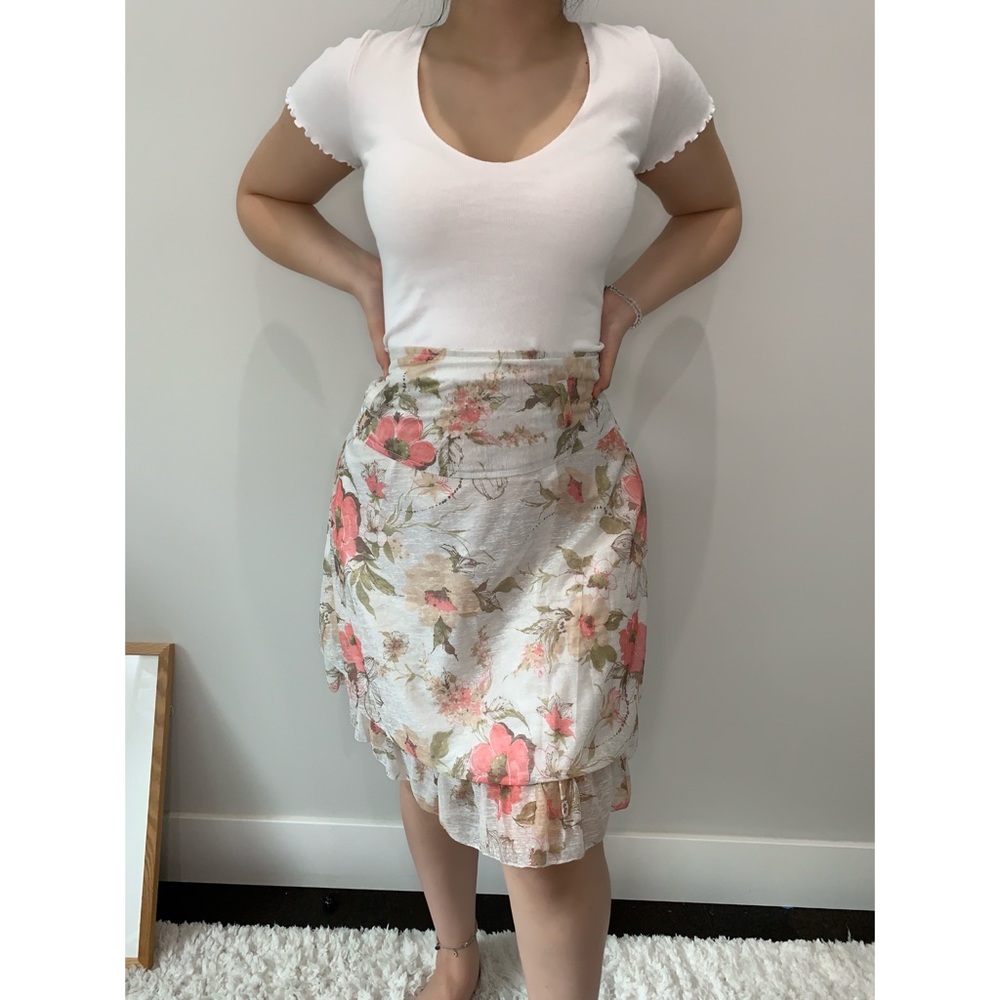 VINTAGE early 00s white and pink floral skirt